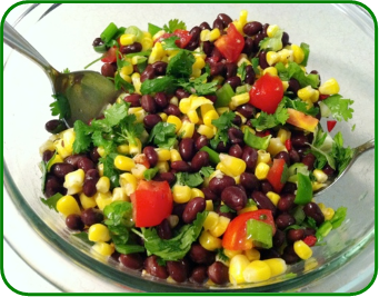 Ensalada de maíz y frijoles negros