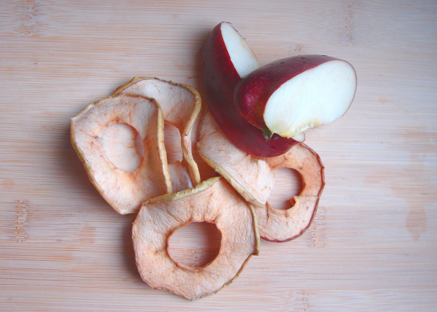 Dried apple rings.