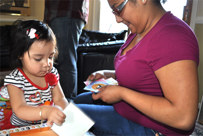 Actividad de una madre con su hija